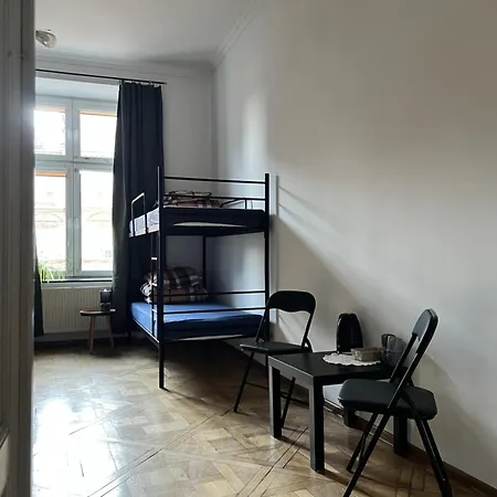 Hostel Uno-no Alkohol Only Comfort Krakkó