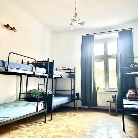 Uno-no Alkohol Only Comfort Hostel *