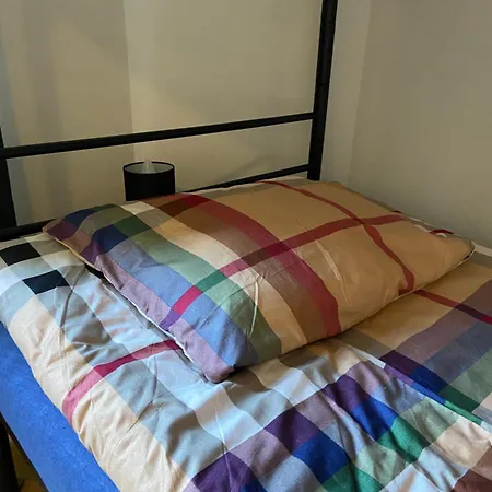 Uno Hostel *