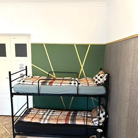 Uno-no Alkohol Only Comfort Hostel